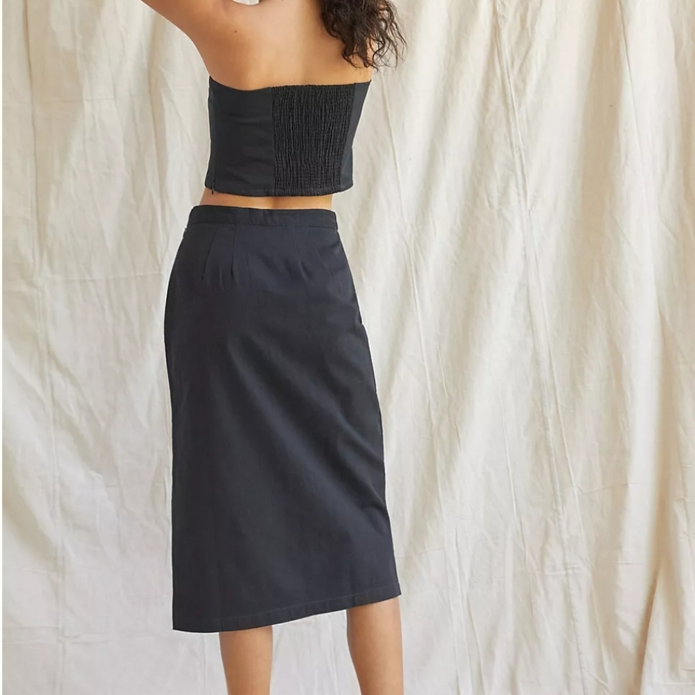 NEW Anthropologie Maeve Embroidered Navy Midi Skirt w Side slit zipper size 12 - Picture 4 of 10